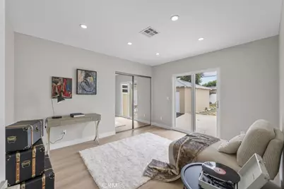 6820 Jellico Avenue, Van Nuys, CA 91406 - Photo 16