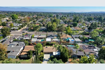 6500 Jumilla, Woodland Hills, CA 91367 - Photo 42