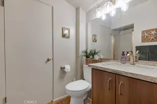 6500 Jumilla, Woodland Hills, CA 91367 - Photo 32