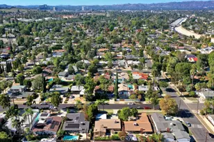 6500 Jumilla, Woodland Hills, CA 91367 - Photo 44