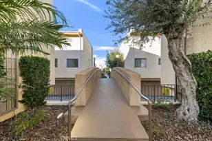 18423 Collins St, Tarzana, CA 91356 - Photo 36