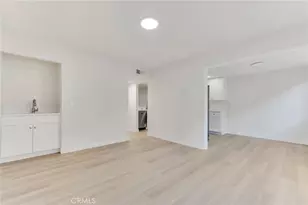 18423 Collins St, Tarzana, CA 91356 - Photo 20