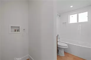 19017 Drycliff St, Canyon Country, CA 91351 - Photo 16