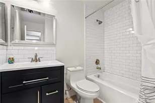 21535 Erwin St, Woodland Hills, CA 91367 - Photo 14