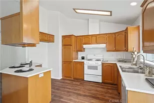 19853 Cottonwood Dr, Canyon Country, CA 91351 - Photo 10