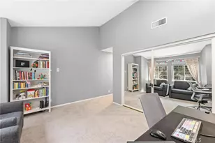 23163 Mulholland Dr, Woodland Hills, CA 91364 - Photo 18