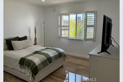 18326 Collins Street #F, Tarzana, CA 91356 - Photo 18
