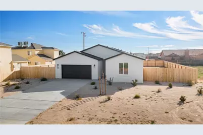 9224 Holly Avenue, California City, CA 93505 - Photo 4