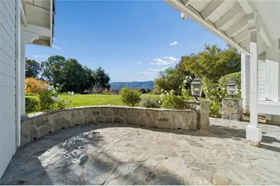 25123 Barnhill, Saugus, CA 91350 - Photo 10