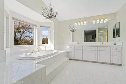 24500 Deertrail Drive, Tehachapi, CA 93561 - Photo 32