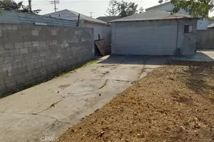 824 W 74th, Los Angeles, CA 90044 - Photo 24