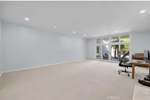 19825 Santa Rita St, Woodland Hills, CA 91364 - Photo 8