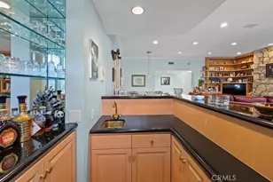 19825 Santa Rita St, Woodland Hills, CA 91364 - Photo 18