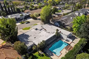 19825 Santa Rita St, Woodland Hills, CA 91364 - Photo 50