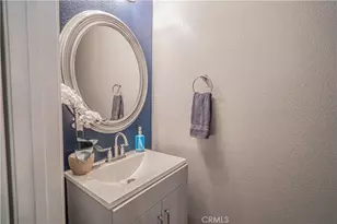 29632 Teasedale Pl, Castaic, CA 91384 - Photo 16