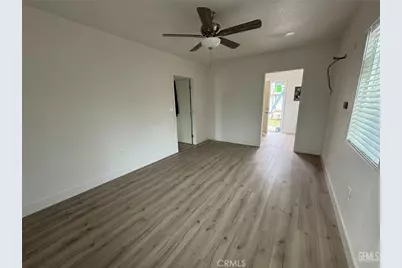 2300 Brundage Lane, Bakersfield, CA 93304 - Photo 4