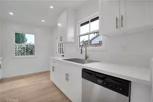 8211 Louise Ave, Northridge, CA 91325 - Photo 14