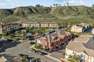 22105 Barrington, Saugus, CA 91350 - Photo 32