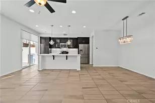 22105 Barrington, Saugus, CA 91350 - Photo 6