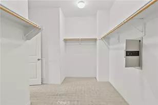 22105 Barrington, Saugus, CA 91350 - Photo 28