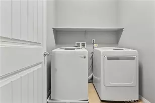 22105 Barrington, Saugus, CA 91350 - Photo 30