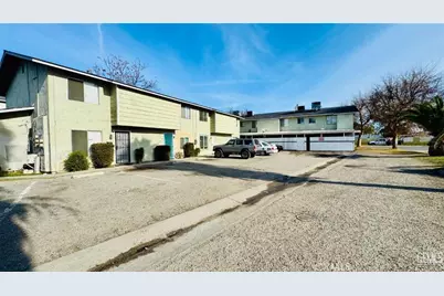 2909 S Chester, Bakersfield, CA 93304 - Photo 10