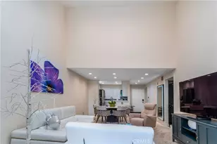 5515 Canoga Ave, Woodland Hills, CA 91367 - Photo 2