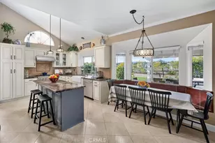 22507 Poplar St, Saugus, CA 91390 - Photo 10