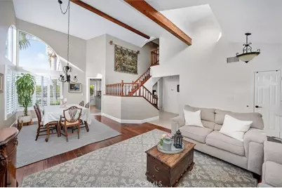 22507 Poplar Street, Saugus, CA 91390 - Photo 6