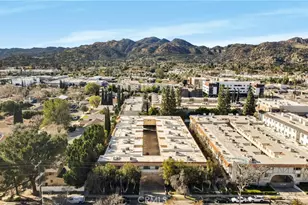 10215 Variel Ave, Chatsworth, CA 91311 - Photo 32