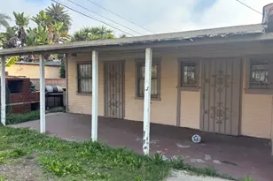 2047 W 78th Pl, Los Angeles, CA 90047 - Photo 2