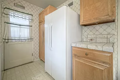 20751 Clark Street, Woodland Hills, CA 91367 - Photo 14