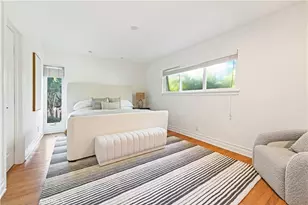 16982 Escalon Dr, Encino, CA 91436 - Photo 16