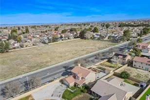 43956 Gillan Ave, Lancaster, CA 93535 - Photo 38