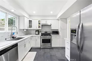 10220 Zelzah, Northridge, CA 91325 - Photo 12