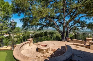 23815 Park Belmonte, Calabasas, CA 91302 - Photo 22