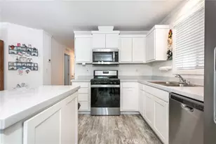 18 Portola, San Fernando, CA 91345 - Photo 6