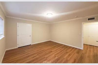 22201 Schoolcraft, Canoga Park, CA 91303 - Photo 10