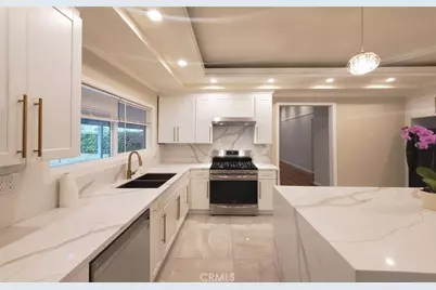 22201 Schoolcraft, Canoga Park, CA 91303 - Photo 24