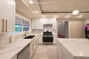 22201 Schoolcraft, Canoga Park, CA 91303 - Photo 24