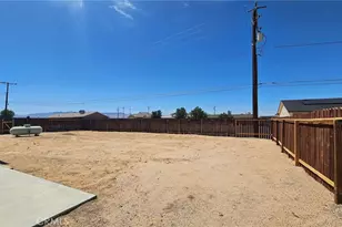 10409 Redwood, California City, CA 93505 - Photo 18