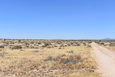 19500 E Avenue F, Hi Vista, CA 93535 - Photo 6