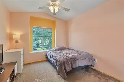 28001 Newfield Court, Saugus, CA 91350 - Photo 30