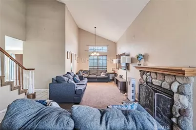 28001 Newfield Court, Saugus, CA 91350 - Photo 10