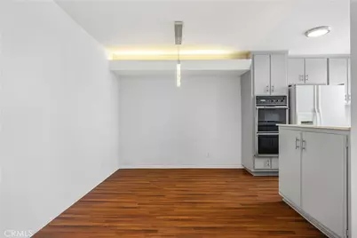 5429 Newcastle Avenue #309, Encino, CA 91316 - Photo 6