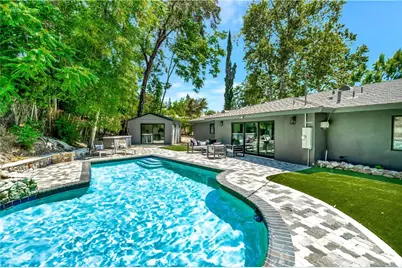 4830 Hasekian Drive, Tarzana, CA 91356 - Photo 14