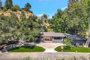 4830 Hasekian Dr, Tarzana, CA 91356 - Photo 4