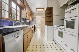 838 Lorraine, Los Angeles, CA 90005 - Photo 14