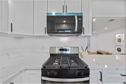 13279 Pierce Street, Pacoima, CA 91331 - Photo 12