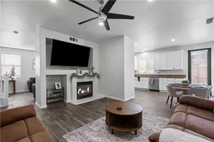 19904 Holly Dr, Saugus, CA 91350 - Photo 10